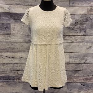 Forever 21 dress size 6 lace